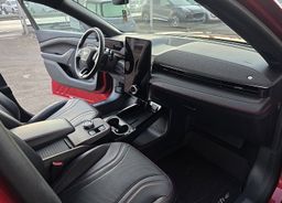 Zunanja slika - Ford Mustang Mach-e - 76kWh 198kW samodejni AWD - SLO -jamstvo - 10 - Predogledna slika