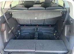 Zunanja slika - Peugeot 5008 - 1.5 BLUE HDI 130 BUSINESS.NAVI.ALU.. - 15 - Predogledna slika