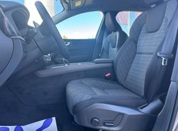 Zunanja slika - Volvo XC60 - B5P Core AT AWD 3 leta garancije + 3 servisi - 7 - Predogledna slika