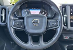 Zunanja slika - Volvo XC40 - D3 Momentum Avt. - 14 - Predogledna slika
