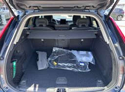 Zunanja slika - Volvo XC60 - B5P  Core AT AWD 3 leta garancije + 3 servisi - 6 - Predogledna slika