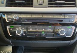 Zunanja slika - BMW Serija 3 - Touring: 318D-AVT-FACELIFT-FULL LED-NAVI-TEMPOMAT-PDC- - 15 - Predogledna slika