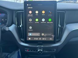 Zunanja slika - Volvo XC60 - B5P Core AT AWD 3 leta garancije + 3 servisi - 16 - Predogledna slika