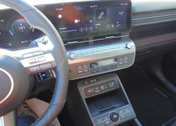 Zunanja slika - Hyundai Kona - Electric 48.6 kWh 99kW PREMIUM°WINTER° ZALOGA ° - 8 - Predogledna slika