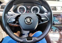 Zunanja slika - Škoda Superb - 2.0 TDI  Combi DSG 110 kW PDC-ACC-MRTVI KOT - 10 - Predogledna slika