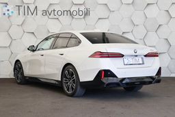 Zunanja slika - BMW Serija 5 - 5 Series 520dA M-Sport 197KM COCKPIT RADAR HEAD Up HarmanK - 4 - Predogledna slika