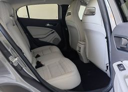 Zunanja slika - Mercedes-Benz GLA-Razred - 200-156KM-2XAMG-LINE-KAMERA-NAVI-GRET-SED-80.000KM - 11 - Predogledna slika