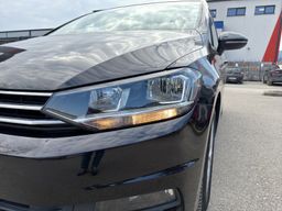 Zunanja slika - VW Touran - 2,0 TDI DSG - 18 - Predogledna slika