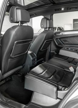 Zunanja slika - VW Tiguan Allspace - 2.0TSI-R LINE-7SED-HEAD UP-PANO-360-ACC-NAVI-USNJ - 16 - Predogledna slika