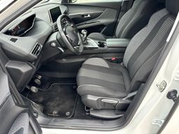 Notranja slika - Peugeot 5008 - Peugeot - 5 - Predogledna slika