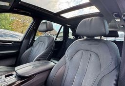Zunanja slika - BMW X5 - serija : M50d 381ks M-PAKET °PANORAMA° °HEAD-UP° SOFT CLOSE - 11 - Predogledna slika
