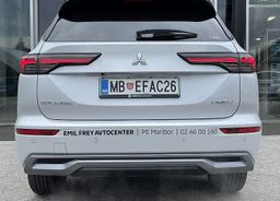 Zunanja slika - Mitsubishi Outlander - 2.4 PHEV Instyle Auto - 3 - Predogledna slika