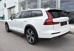 Zunanja slika - Volvo V60 Cross Country - D4 AWD AUT Cross Country Pro - 4 - Predogledna slika