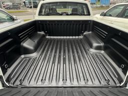 Zunanja slika - KG Mobility Musso - Grand 2.2 XDi 4WD Ultimate AT-PDC- - 9 - Predogledna slika