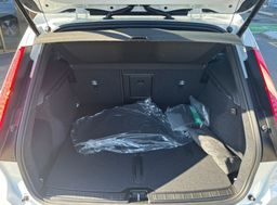 Zunanja slika - Volvo XC40 - B3  P  163hp Core 3 leta garancije + 3 servisi - 6 - Predogledna slika