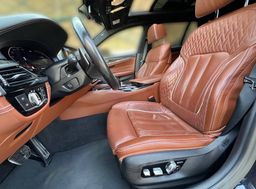 Zunanja slika - BMW Serija 5 - Touring: 530d M PAKET LED NAVI PDC KAMERA PANO RADAR TOP - 14 - Predogledna slika