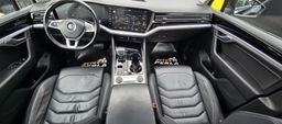 Zunanja slika - VW Touareg - V6 TDI BLACK PAKET-PANORAMA-MATRIX-ALU 20-VIRTUAL - 15 - Predogledna slika