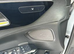 Zunanja slika - Mercedes-Benz C-Razred - C 200 d 9G-TRONIC Avantgarde LED-ACC-KAMERA... - 18 - Predogledna slika