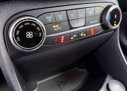 Zunanja slika - Ford Fiesta - Titanium - ZALOGA - 7 - Predogledna slika