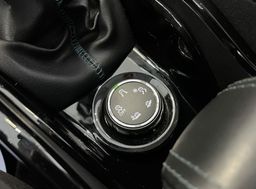 Zunanja slika - Peugeot 2008 - 1.2-110KM-VELIK SERVIS-CROSSWAY-JAMSTVO-OBROK 90€ - 18 - Predogledna slika