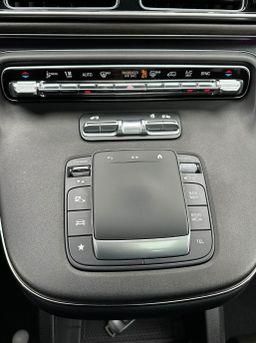 Zunanja slika - Mercedes-Benz V-Razred - V 250d 4M dolgi-PANORAMA-KAM360-BURMESTER-VK-20COL - 13 - Predogledna slika