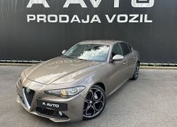 Zunanja slika - Alfa Romeo Giulia - 2.2   150ks - 19COL-KAMERA-2xPDC-  FINANCIRANJE - 1 - Predogledna slika