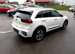 Zunanja slika - KIA Niro - EV 150 KW  204 KM  Motion 64kWh+1.LAST+SLO - 3 - Predogledna slika