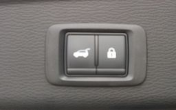 Zunanja slika - Mitsubishi Outlander - 2.4 PHEV Intense Auto 4WD - 12 - Predogledna slika