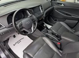 Zunanja slika - Hyundai Tucson - 1.7 CRDI|P4NORAMA|KAMERA|VLEČNA KLJUKA|17COL - 7 - Predogledna slika