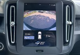 Zunanja slika - Volvo XC40 - D3 Momentum Avt - 17 - Predogledna slika