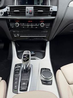 Zunanja slika - BMW X4 - serija :  M40i  AT  KAM360-GRETJE SEDEŽEV-NAVI... - 9 - Predogledna slika