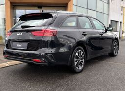 Zunanja slika - KIA Ceed - SW 1.5 T-GDi LX Champion+ ISG. M T 103 kW - 4 - Predogledna slika