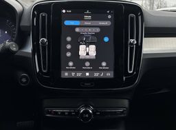 Zunanja slika - Volvo XC40 - B3P Core Avt. - 18 - Predogledna slika