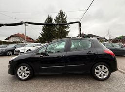 Zunanja slika - Peugeot 308 - ACTIVE 1.6i SLO.VOZILO 2.LASTNICA LED AVTO.KLIMA - 2 - Predogledna slika