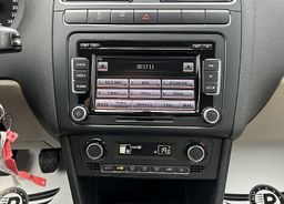 Zunanja slika - VW Polo - 1.6 TDI DPF Highline 66  90  PARK. NAVI. 1 LET.J.. - 13 - Predogledna slika