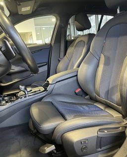 Zunanja slika - BMW Serija 1 - : HEAD UP-VIRTUAL-NAVI-LED-ALU-38.000KM-GRETJE SED - 12 - Predogledna slika