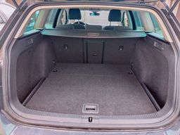 Notranja slika - VW Golf - 1,0 TSI BMT Trendline - 10 - Predogledna slika