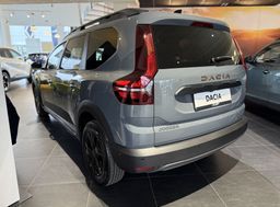 Zunanja slika - Dacia Jogger - 1.0 TCe 110 Extreme + zimske gume - 3 - Predogledna slika