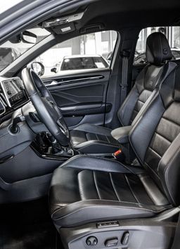 Zunanja slika - VW T-Roc - R LINE-VIRTUAL-RADAR-KEYLESS-MEMORY-NAVI-LED-LANE - 10 - Predogledna slika