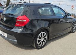 Zunanja slika - BMW Serija 1 - : 118d 143ks °M-PAKET° °STREŠNO OKNO° °XENON° - 5 - Predogledna slika