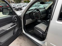Zunanja slika - Dodge Nitro - 2.8 16V CRD 4WD AUT. SLO.VOZILO MULTIMEDIJA KAMERA - 11 - Predogledna slika