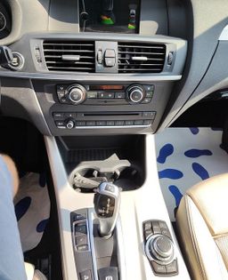 Zunanja slika - BMW X3 - serija : xDrive20d - 11 - Predogledna slika