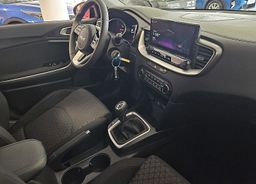 Zunanja slika - KIA Ceed - SW 1.5 T-GDi LX Champion+ ISG. M T 103 kW+ZIMSKE GUME - 9 - Predogledna slika