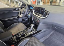 Zunanja slika - KIA XCeed - 1.6 T-GDi EX WAY ISG.7DCT 110.3 kW. VEČ BARV - 9 - Predogledna slika