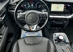 Zunanja slika - KIA Niro - EV 150 KW  204 KM  Motion 64kWh+1.LAST+SLO - 8 - Predogledna slika