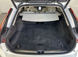 Zunanja slika - Volvo V90 Cross Country - 2.0 B4 D Ultimate AWD.KAMERA.LED.PANORAMA - 17 - Predogledna slika