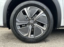 Zunanja slika - Geely StarRay EM-i - MAX - 9 - Predogledna slika