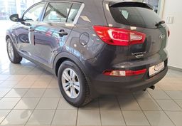 Zunanja slika - KIA Sportage - 2.0 bencinski 120kW Urban-HITRI KREDIT-ODLIČEN- - 3 - Predogledna slika
