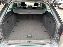 Zunanja slika - Škoda Superb - Combi 4x4 2,0 TDI DSG - 15 - Predogledna slika