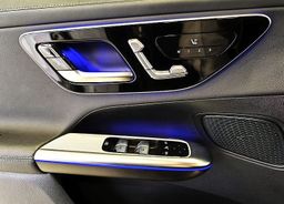 Zunanja slika - Mercedes-Benz GLC-Razred - 220d 4MATIC-AKT.TEM-MRT.KOT-FULL LED-AMBIENT-VIDEO - 11 - Predogledna slika